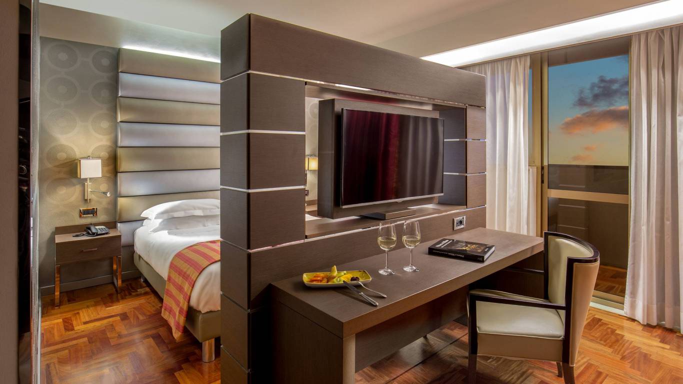 hotel-enea-pomezia-rooms-12